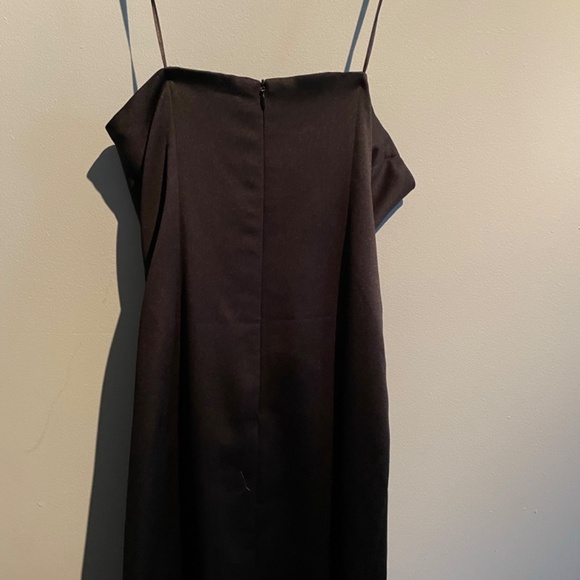 Super Classy black, long strapless gown - Picture 3 of 5